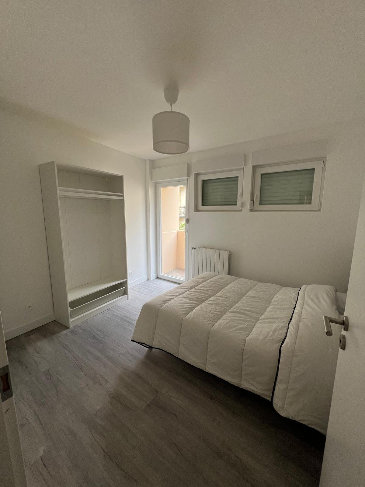 une chambre neuve à la place de l'ancienne cuisine